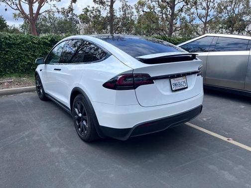 2023 Tesla Model X Standard Range