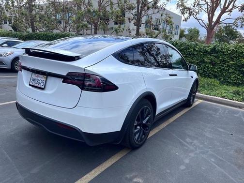 2023 Tesla Model X Standard Range