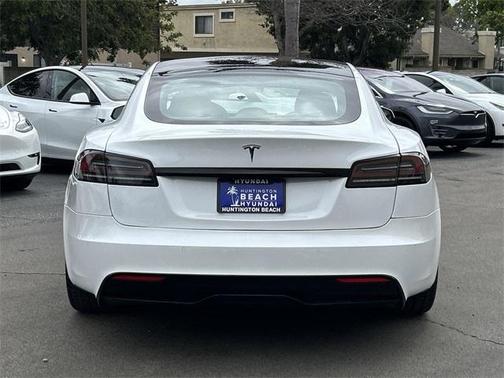 2022 Tesla Model S Base