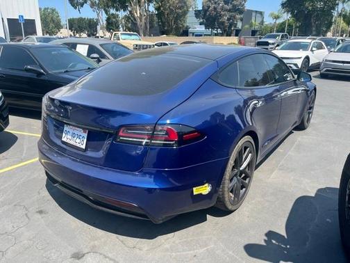 2022 Tesla Model S Base