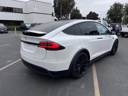 2022 Tesla Model X Base