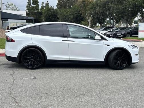 2022 Tesla Model X Base