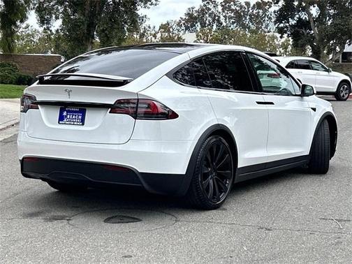 2022 Tesla Model X Base