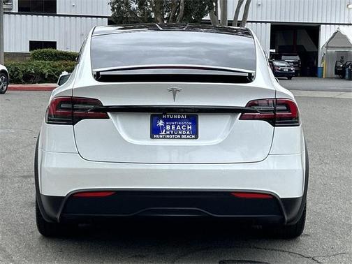2022 Tesla Model X Base