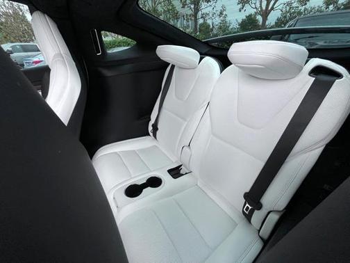 2022 Tesla Model X Base