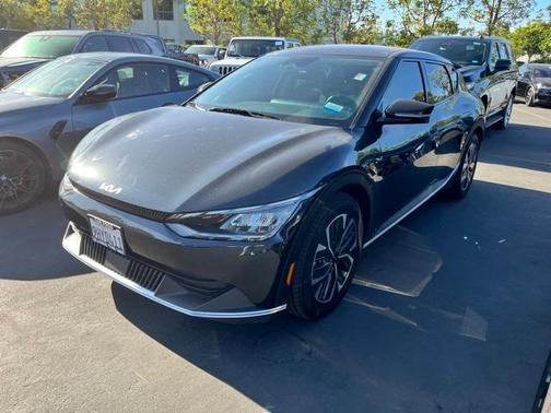 2023 Kia EV6 Light