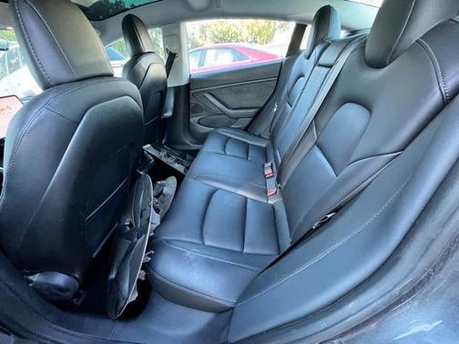 2018 Tesla Model 3 Performance