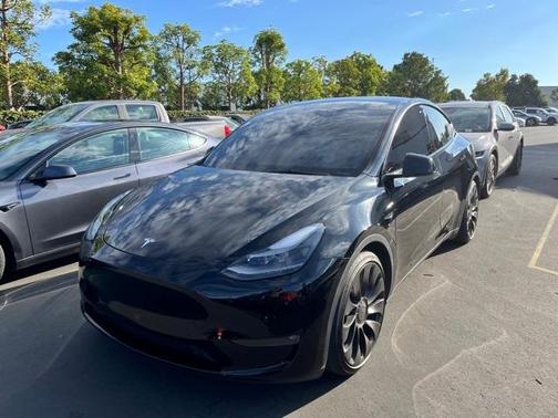 2023 Tesla Model Y Standard Range