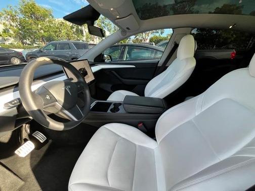 2023 Tesla Model Y Standard Range