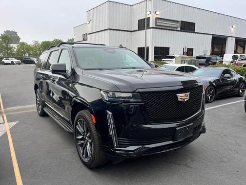 2023 Cadillac Escalade ESV Sport