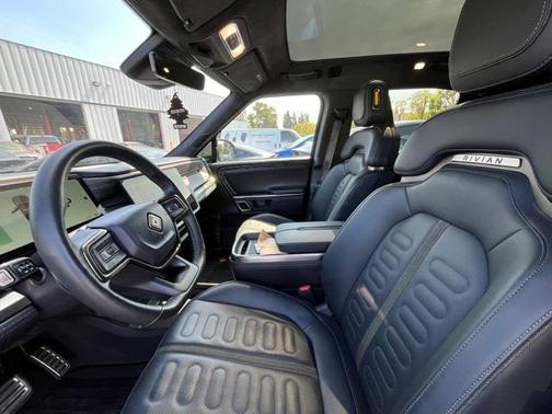 2022 Rivian R1T Launch Edition