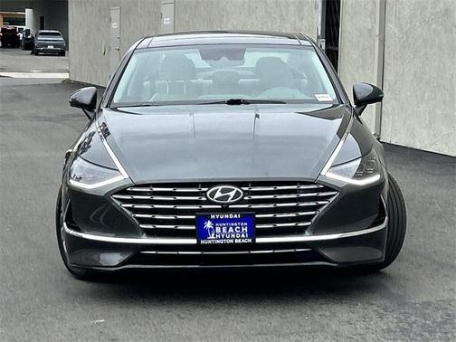 2023 Hyundai SONATA Hybrid Limited