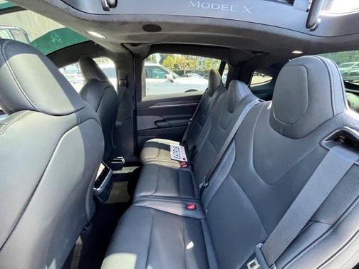 2022 Tesla Model X Base