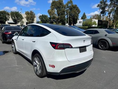 2022 Tesla Model Y Long Range