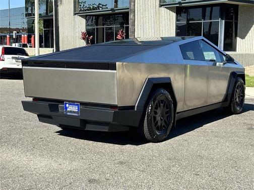 2024 Tesla Cybertruck Base