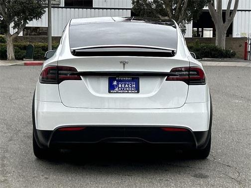 2022 Tesla Model X Base