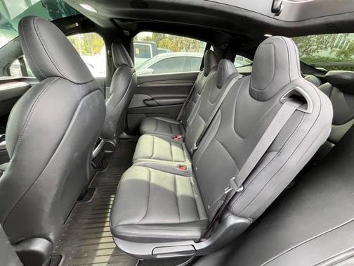 2024 Tesla Model X Base