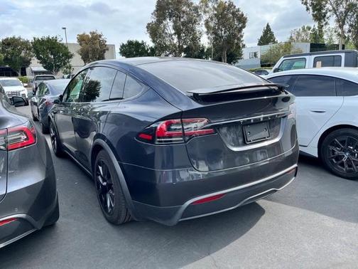 2024 Tesla Model X Base