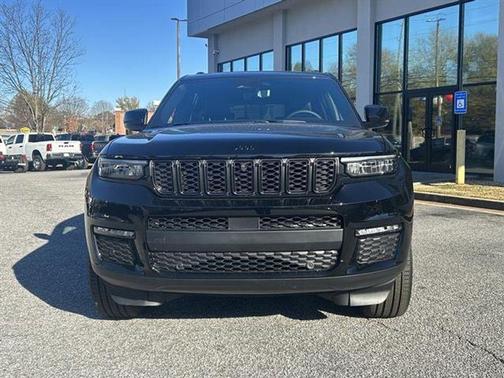 Diamond Black Crystal Pearlcoat 2025 Jeep Grand Cherokee L Limited