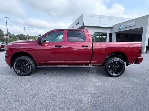 Molten Red Pearlcoat 2026 RAM 2500 Black Express Crew Cab 4x4 6'4' Box