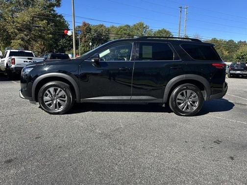 Super Black 2025 Nissan Pathfinder SV FWD
