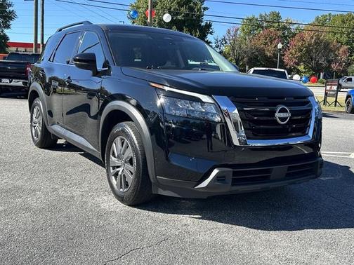 2025 Nissan Pathfinder SV FWD
