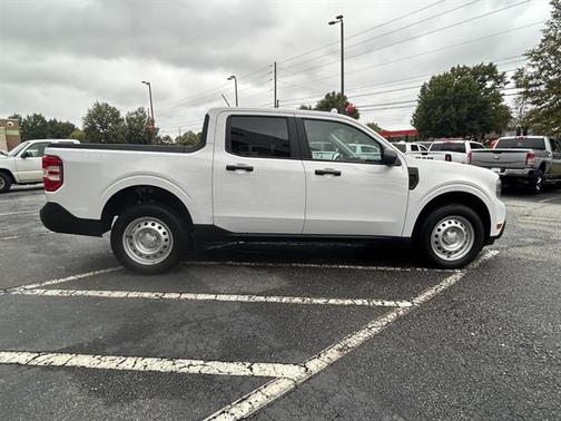 2022 Ford Maverick XL