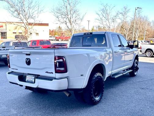 2024 RAM 3500 Limited Crew Cab 4x4 8' Box