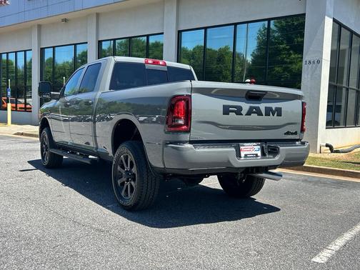 Ceramic Gray Clearcoat 2026 RAM 2500 Black Express Crew Cab 4x4 6'4' Box