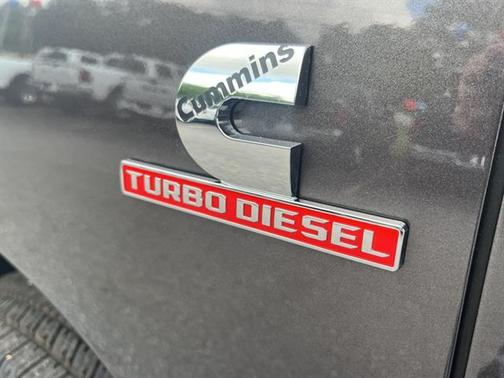 2025 RAM 2500 Tradesman Crew Cab 4x4 6'4' Box