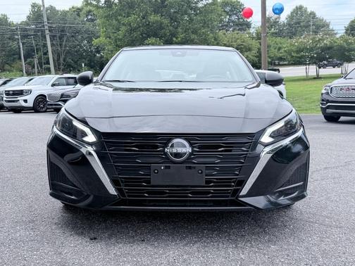 Super Black 2025 Nissan Altima SV FWD