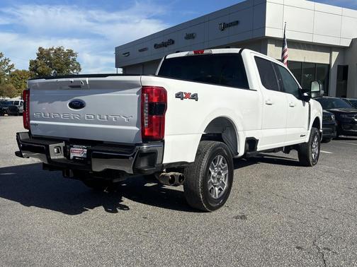 Oxford White 2026 Ford F-250 Lariat