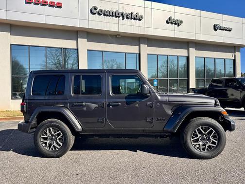 2025 Jeep Wrangler 4-Door Sahara 4x4