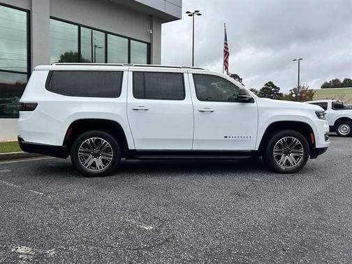 2023 Jeep Wagoneer L Series II 4x4