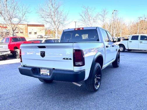 2024 RAM 1500 Classic Warlock Crew Cab 4x4 5'7' Box