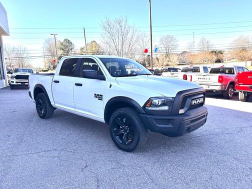 2024 RAM 1500 Classic Warlock Crew Cab 4x4 5'7' Box