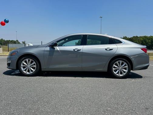 Sterling Gray Metallic 2024 Chevrolet Malibu FWD 1LT