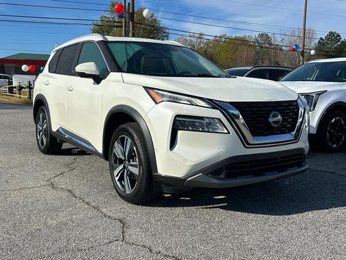 2023 Nissan Rogue SL