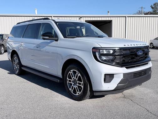 2025 Ford Expedition Max Active 4x4