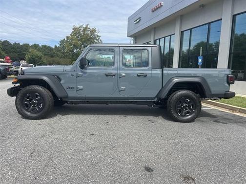 2025 Jeep Gladiator Sport