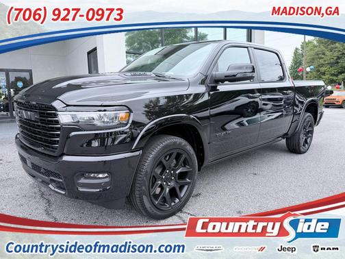 Diamond Black Crystal Pearlcoat 2026 RAM 1500 Laramie