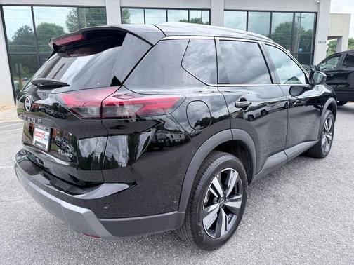 Super Black 2026 Nissan Rogue SL