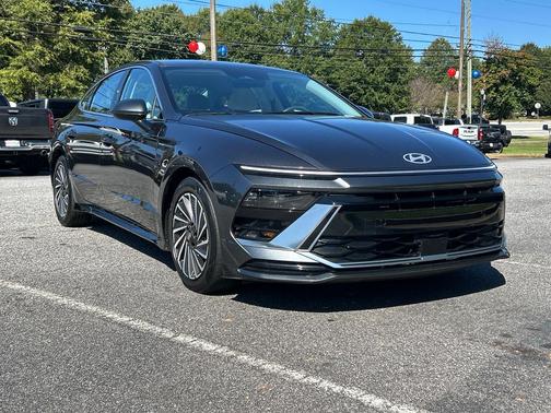 2024 Hyundai SONATA Hybrid SE