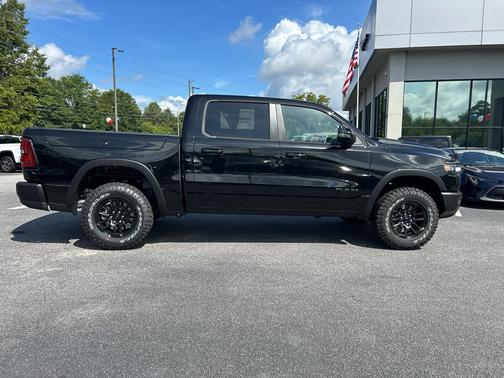 Diamond Black Crystal Pearlcoat 2026 RAM 1500 Rebel