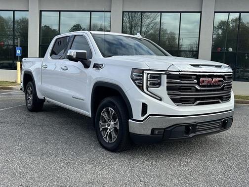 2025 GMC Sierra 1500 SLT