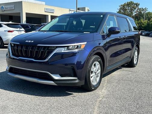 2024 Kia Carnival LX