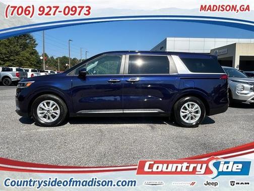 2024 Kia Carnival LX