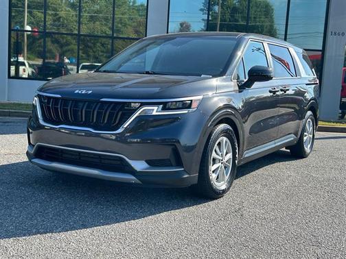 2024 Kia Carnival LX