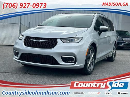 2026 Chrysler Pacifica L