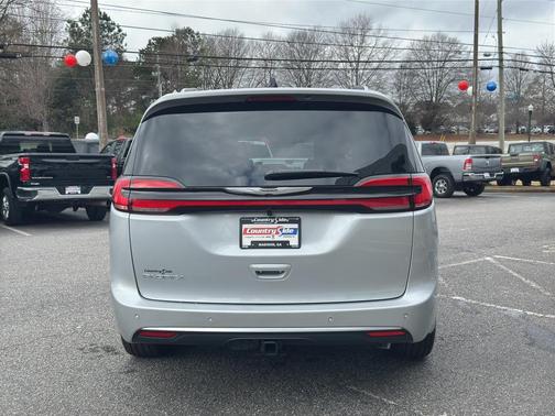 2026 Chrysler Pacifica L